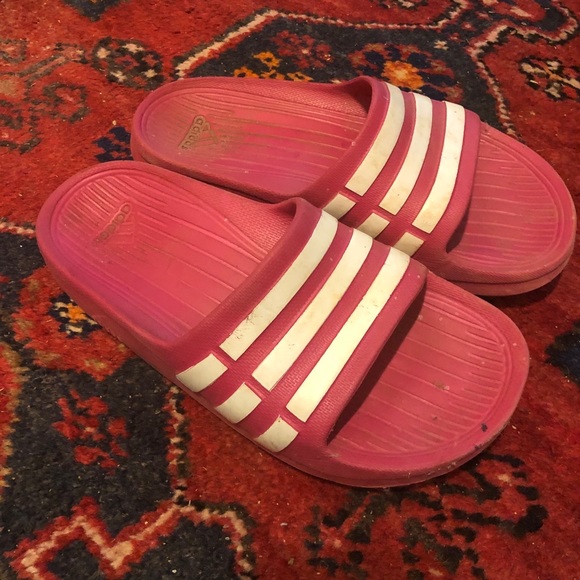 girl adidas adilette slides